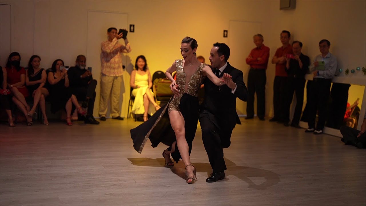 Laura D'Anna & Sebastián Acosta Tango Performance 2 @ Christmas Milonga by FAME Studio Malaysia