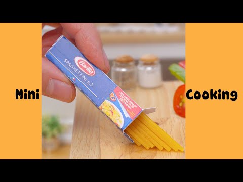 Yummy Miniature Spaghetti American Style