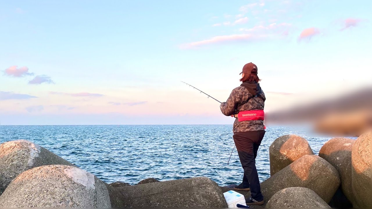 嫁、初めての一人釣行。尺根魚狙いで冬のテトラ帯に行った結果...