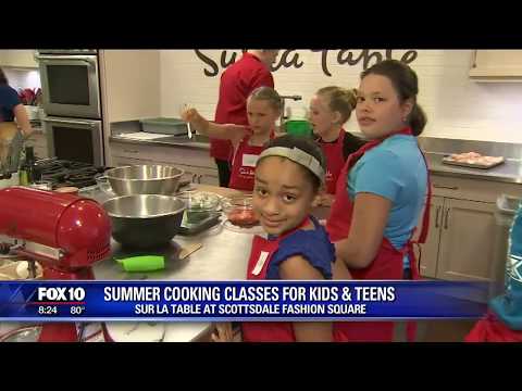 download lagu mp3 mp4 Corner Kitchen Cooking Class, download lagu Corner Kitchen Cooking Class gratis, unduh video klip Corner Kitchen Cooking Class