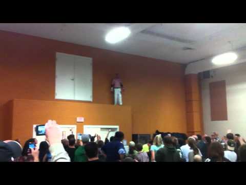 G-Raver doing a Swanton Bomb