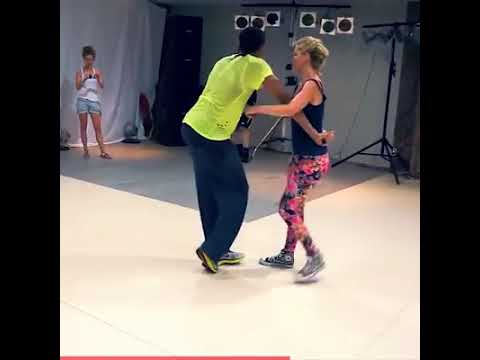 Wilmer y Maria Un Poquito al Revés   Pupy y los que Son Son