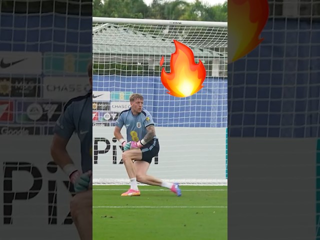 Big saves in camp 🧤
