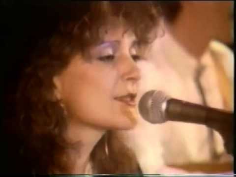 RAJKA SUTLOVIĆ & Plava trava zaborava   C'est la vie live 1988