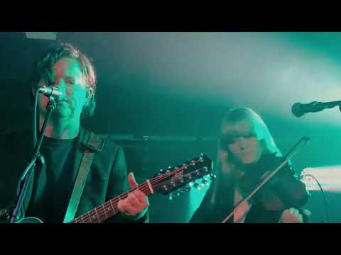 Augie March - Men Who Follow Spring The Planet 'Round (Live)