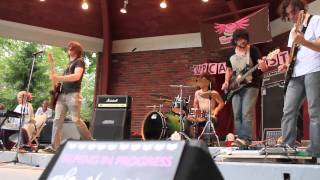 Planet Verge TV: Cupcakefest 2010: Those Mockingbirds performance