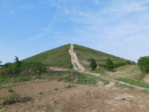 China Pyramid: Emperor Han Chengdi - Yanling Pyramid Tomb - 汉成帝延陵