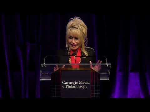 Dolly Parton Accepts 2022 Carnegie Medal of Philanthropy