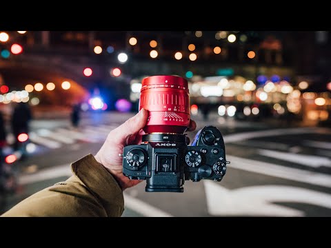 WEIRD 50mm f/0,95 Bokeh Night Street Photography in New York City Vol 3