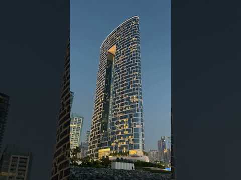 Dubai's New 80-Story Glass Giant Lights Up The Night!