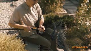 One Handle, Multiple Garden Tools | Fiskars OneClick