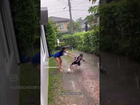 Clássico mineiro 😂😂😂😂😂😂😂😂#mjemarcelinho #futebolderua #x1 #irmãos #familiaassumpcao