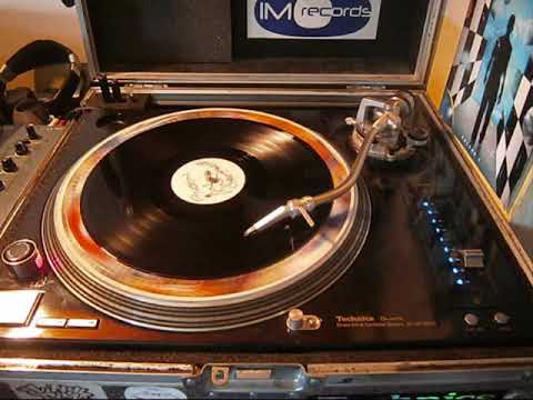 Happy Tunes ‎– Rushing On Pink Champagne. DUB VERSION