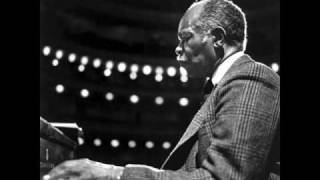 Hank Jones Trio - Favors
