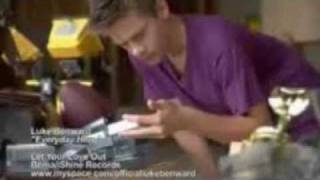 shine luke benward en español