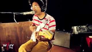 Toro Y Moi - &quot;Lilly&quot; (Live at WFUV)