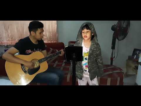 Cover akustik "Boy With Luv"