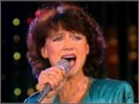 HALINA FRĄCKOWIAK  -  PAPIEROWY KSIĘŻYC   - Opole   85  r.