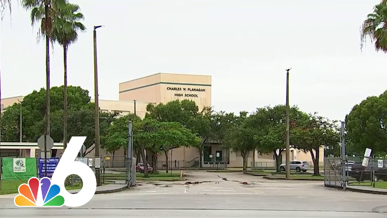 15-year-old student hit, killed by car while on the way to school