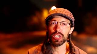 אביחי פז גרינוולד – לעולם לא תדע (הקליפ הרשמי) - התמונה מוצגת ישירות מתוך אתר האינטרנט יוטיוב. זכויות היוצרים בתמונה שייכות ליוצרה. קישור קרדיט למקור התוכן נמצא בתוך דף הסרטון