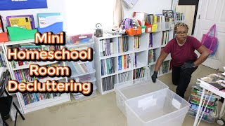 Mini Homeschool Room Declutter| Thankful For Our Homeschool Room and Books 🙏🏾| VLOG