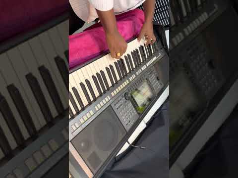 Yamaha S770 Keyboard