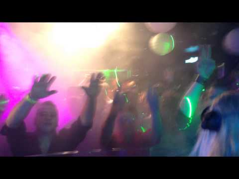 2elements @ Premiere Club - Gallipoli / Italy, playing there remix for Klingande - Jubel