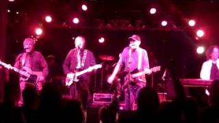 RAVYNS "Raised On the Radio" Maxwell's Reunion