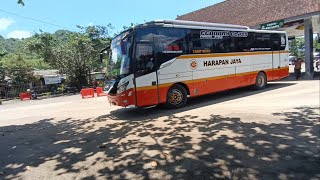 Download lagu The return flow of Eid al-Fitr passengers is starting to be felt at the Surodakan Terminal in Tre... mp3