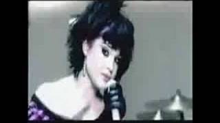 KELLY OSBOURNE - COME DIG ME OUT