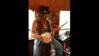 Stringybark McDowell on the Blues Train Awesome (amazing guitar)