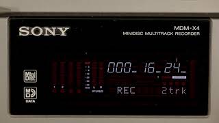 Video thumbnail for Sony MDM-X4 multi track mini disc recorder by audioidiots.com