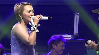 Download lagu Cemara Biru Poppy Ananda diVa music mp3 Download lagu Cemara Biru Poppy Ananda diVa music mp3