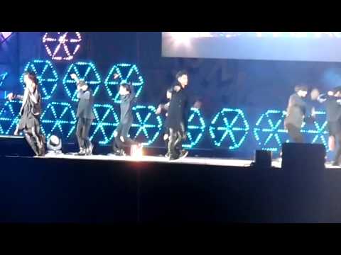 141018 SMT Shinghai -  Machine exo