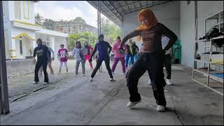 Download lagu Senam kreasi lagu dangdut koplo | jayanti | ade astrid | zumba dance mp3