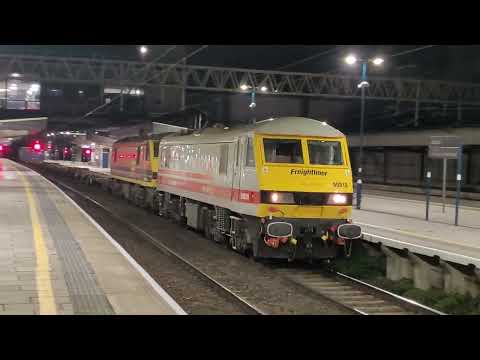 4S88 1433 Felixstowe FLT - Coatbridge FLT - 90018 TGG leading 90041 Pete Waterman through Stafford