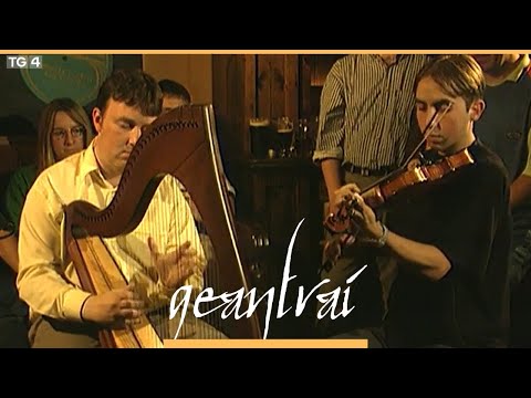 Oisín Mac Diarmada (Téada) & Michael Rooney  | Teach Murray, Goirtín, Sligeach |Geantraí 2000 | TG4
