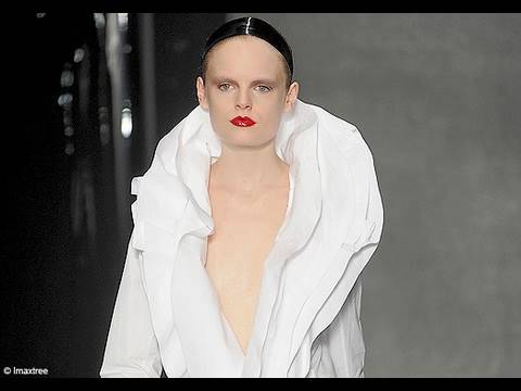 [VIDEO] Défilé Donna Karan New York