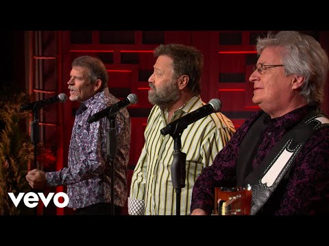 Thumbnail for Holding Things Close video