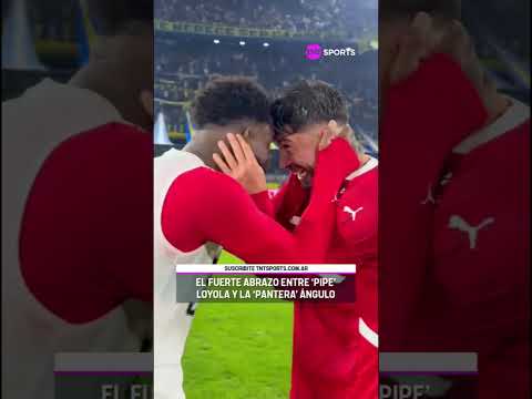 Álvaro Ángulo y Felipe Loyola se fundieron en un fuerte abrazo tras eliminar a Boca