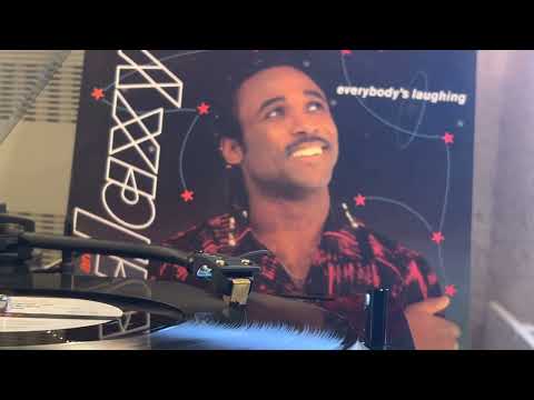 Phil Fearon & Galaxy - Everybody’s Laughing (Dancemix) (1984) Vinyl 12” Single 45RPM Rip