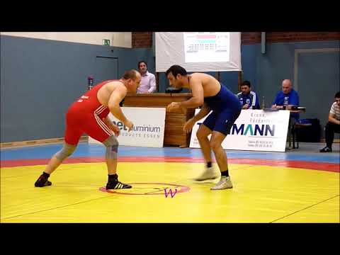 70 * Der Sportler * Ringen * Chr. Jäger (Essen-Dellwig) vs. K. Esmaily (TKSV Duisdorf) * 16.12.2011