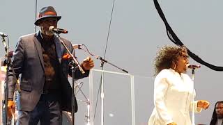 Video thumbnail of "SOS BAND Live "The Finest" Antelope Valley Fair 8-18-17"