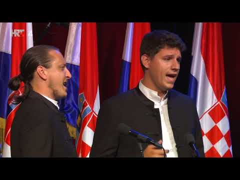 "Dalmatino povišću pritrujena", Klapa "Stine", HNK Zagreb 18.6.2021.