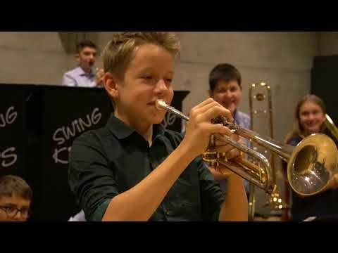 Trumpete solo "Cherry Pink and Apple Blossom White"