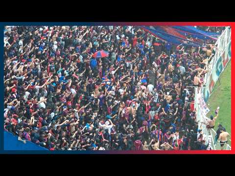 "San Lorenzo 0-2 Boca | 4k | El aliento bajo la lluvia | Y si tengo que morir solo te pido un favor" Barra: La Gloriosa Butteler &bull; Club: San Lorenzo &bull; País: Argentina