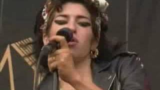 Amy Winehouse (live) Your Wondering Now