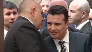 Заев не беше расположен за изјава: Премиерот без одговор за ставот на Црвенковски за Бугарија