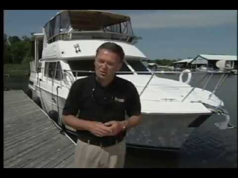 1997 Carver 405 MY | Boat Review