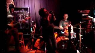 Alibi Ike - Not an addict (live K's Choice cover)